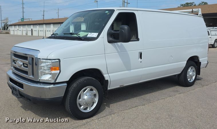 2014 Ford E150 van - EF3755