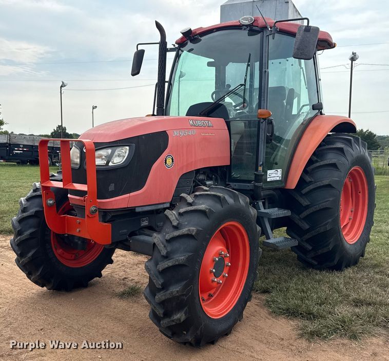 2010 Kubota M9540 MFWD tractor - DJ7790