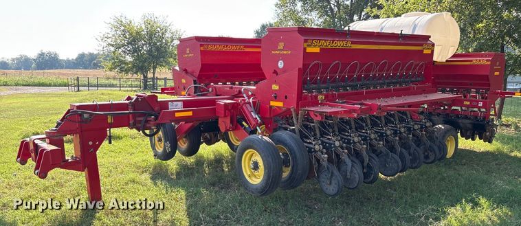 Sunflower 9435 planter - DO1208