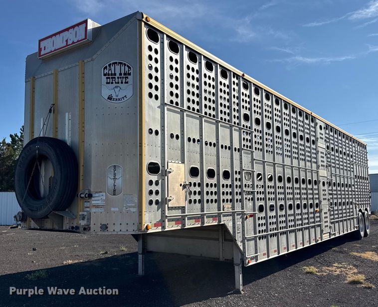 2015 Merritt livestock trailer - DZ8981