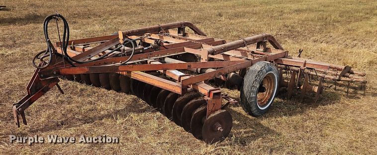 International Harvester 370 tandem disk - EB8274