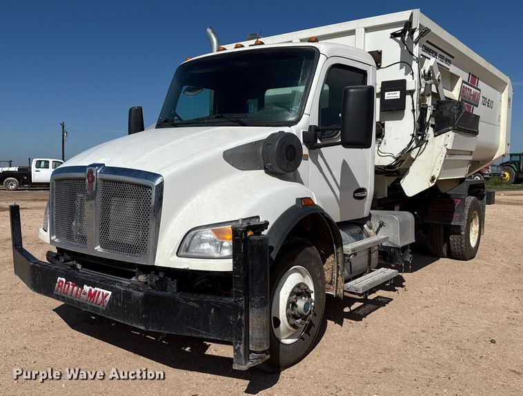 2024 Kenworth C500 feed mixer truck - EP0568