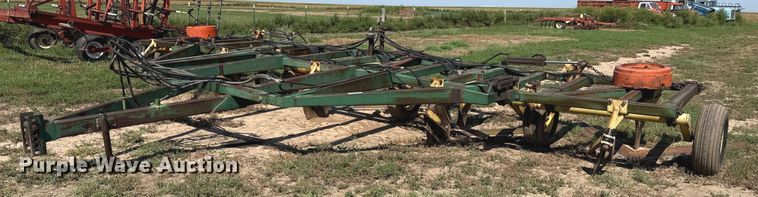 Sweep plow - EP0643