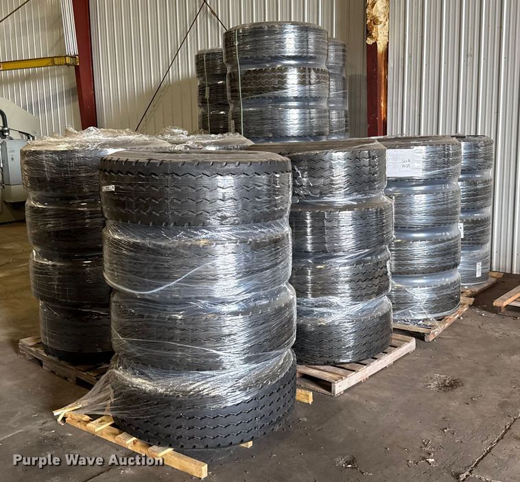  Approximately 53 385/65R22.5 tires and wheels - ER2443