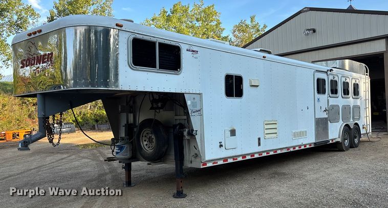 2000 Sooner Trailer horse trailer - ET4553