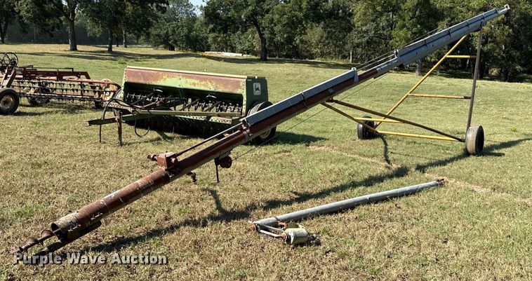 (2) grain augers - GH9346