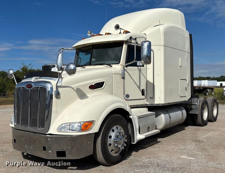 2012 Peterbilt 386 semi truck - DU1289