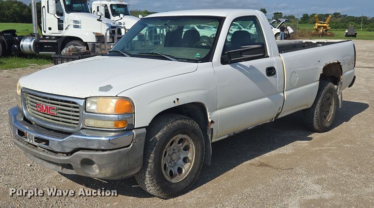 2006 GMC Sierra1500 SL  pickup truck - EF1809