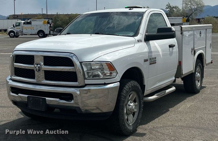 2018 RAM 2500 utility bed pickup truck - EQ0521