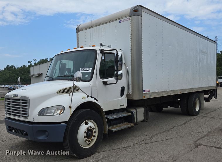 2011 Freightliner Business Class M2 box truck - YA0647