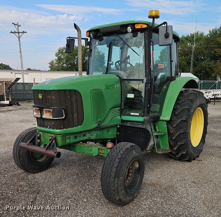 2007 John Deere 6415 tractor - DY8153