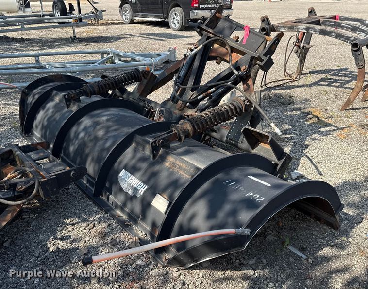 Henderson snow plow - DY8160