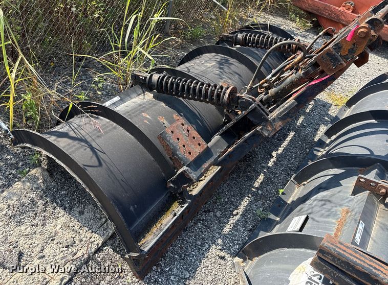 Henderson snow plow - DY8163