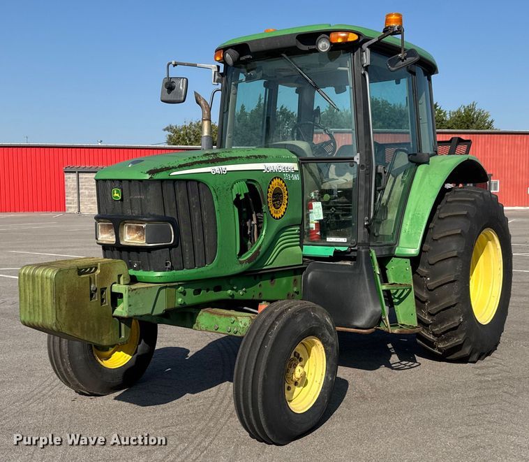 2005 John Deere 6415 tractor - EM8106