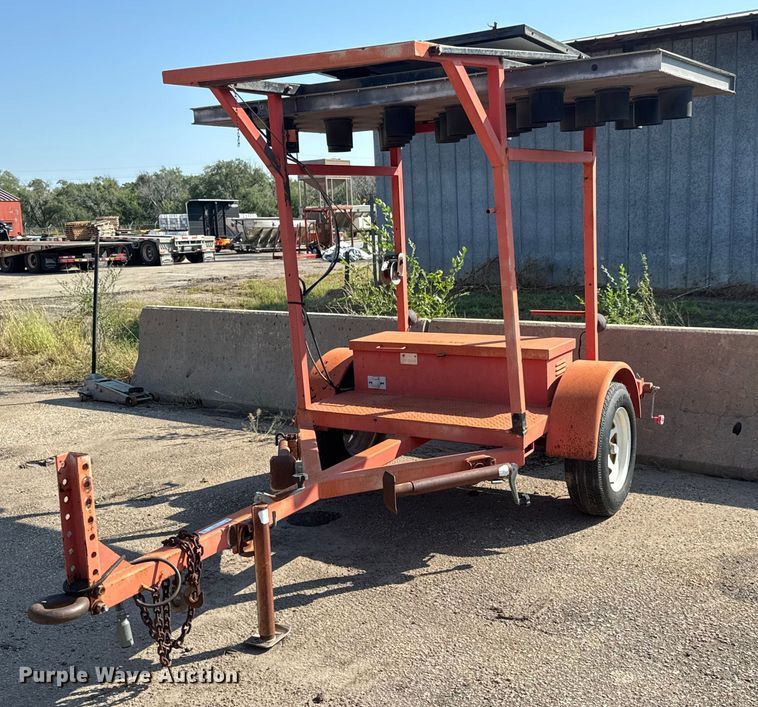 2002 Vermac ST-4825 arrow board trailer - EM8110