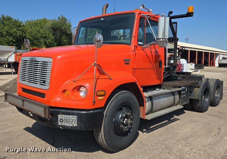 2003 Freightliner FL112 winch truck - EM8113