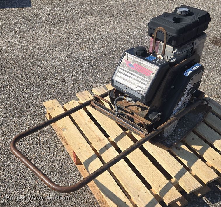 Stone S 38A plate compactor - EM8129
