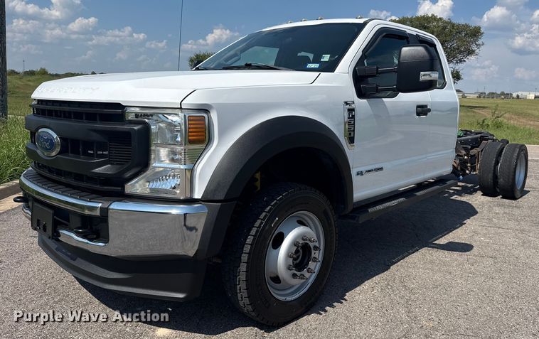 2020 Ford F550 Super Duty truck cab and chassis - DJ7823
