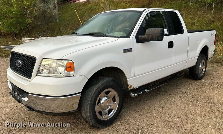 2005 Ford F150 SuperCab pickup truck - DT6375