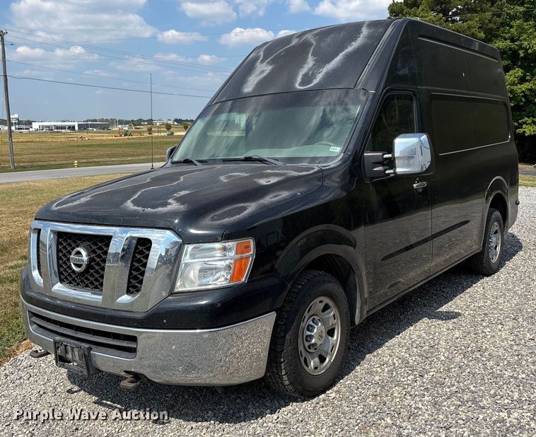 2012 Nissan NV2500 van - DU1326