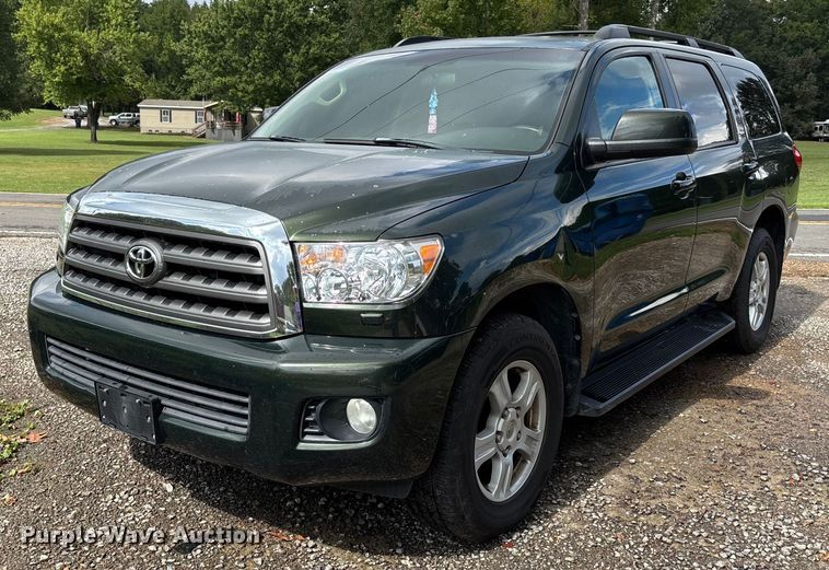 2010 Toyota Sequoia SUV - DU1343