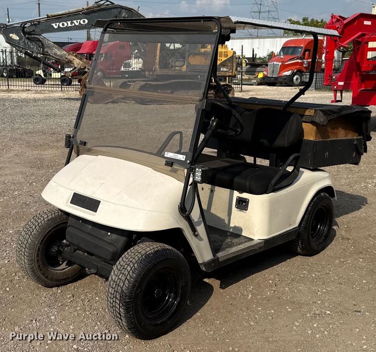 EZ-GO TXTPDS golf cart - DX5804