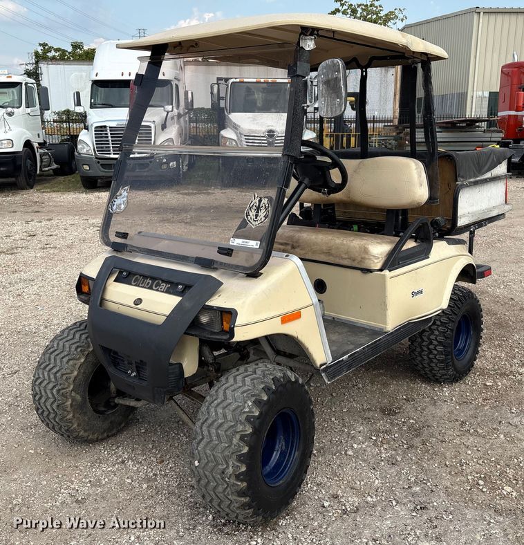 2005 Club Car golf cart - DX5807