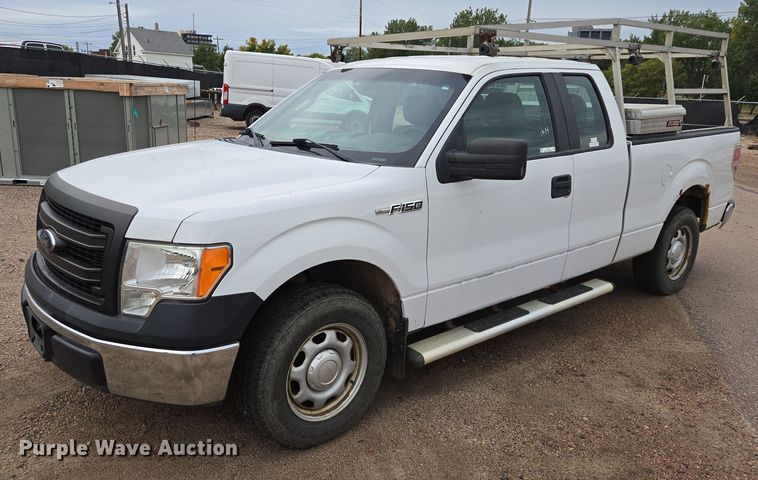 2014 Ford F150 SuperCab pickup truck - DY1202