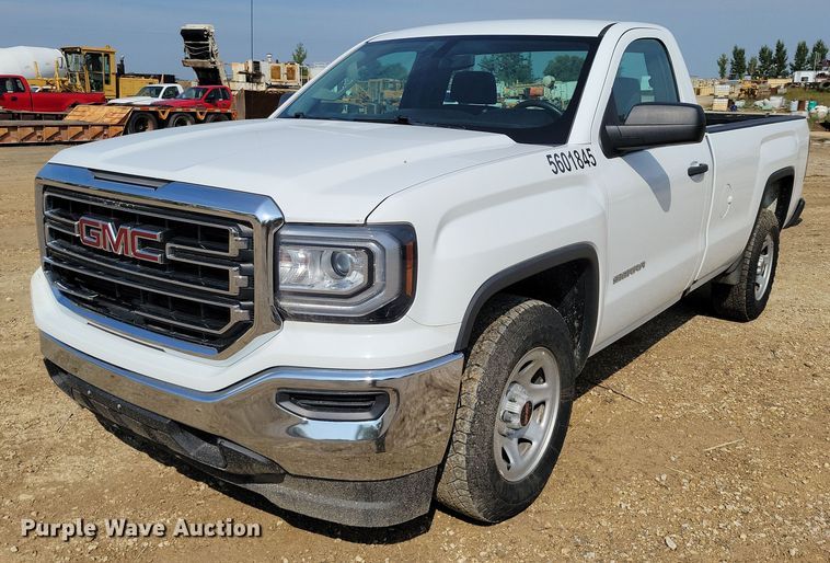 2018 GMC Sierra 1500 pickup truck - DZ6602