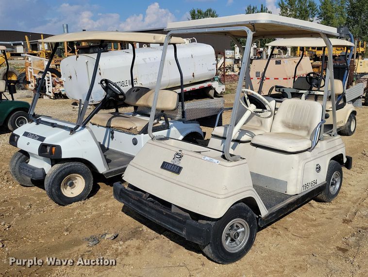 (3) golf carts - DZ6634