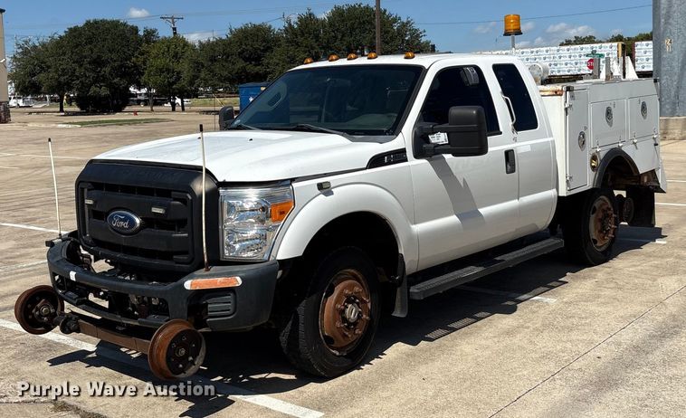 2012 Ford F350 Super Duty SuperCab utility bed pickup truck - EA7539