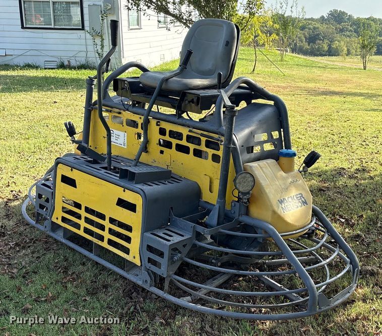 2019 Wacker Neuson power trowel - EA7559