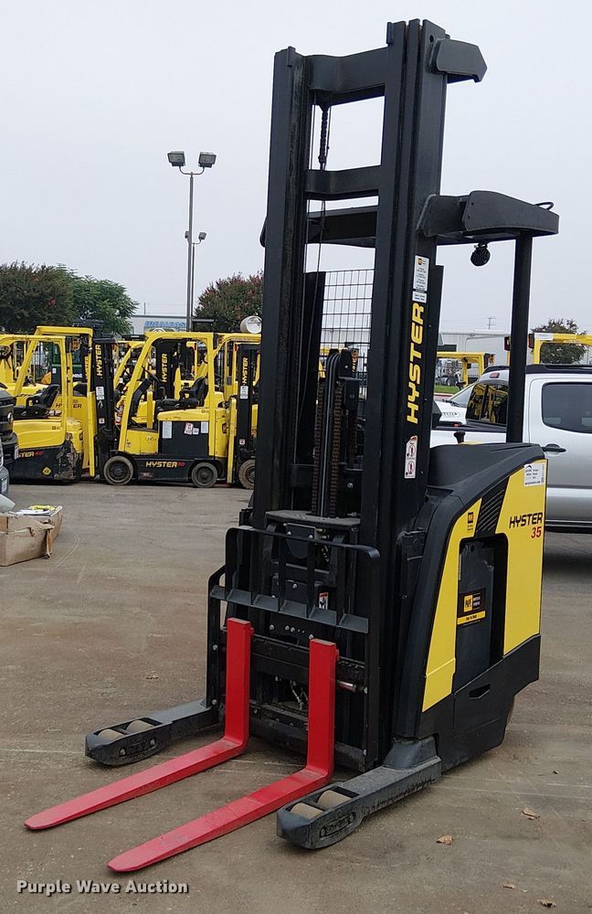 2023 Hyster N35ZR3-16.25 reach truck - EC1221