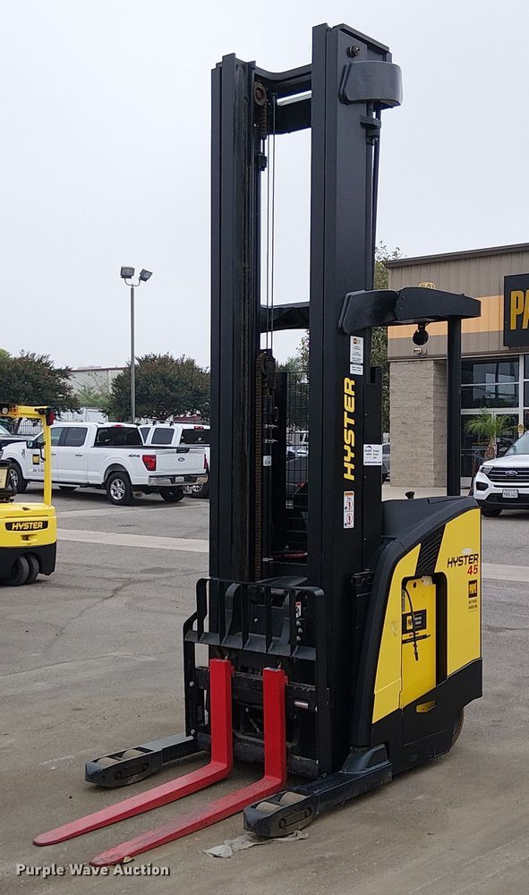 2023 Hyster N45ZR3-16.25 reach truck - EC1222