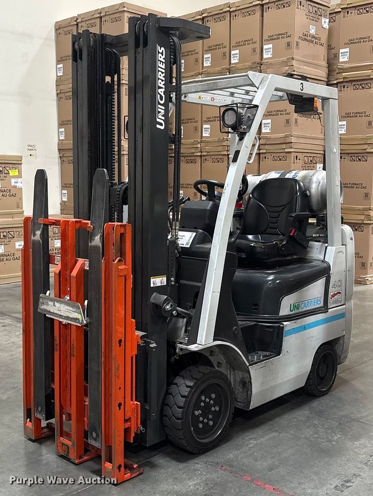 2016 UniCarriers CFS40 forklift - EC8019