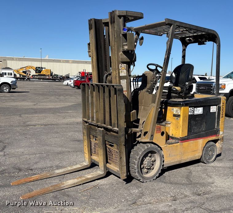 2006 Caterpillar E 6000 Warehouse Forklift ( Electric) - EC8034