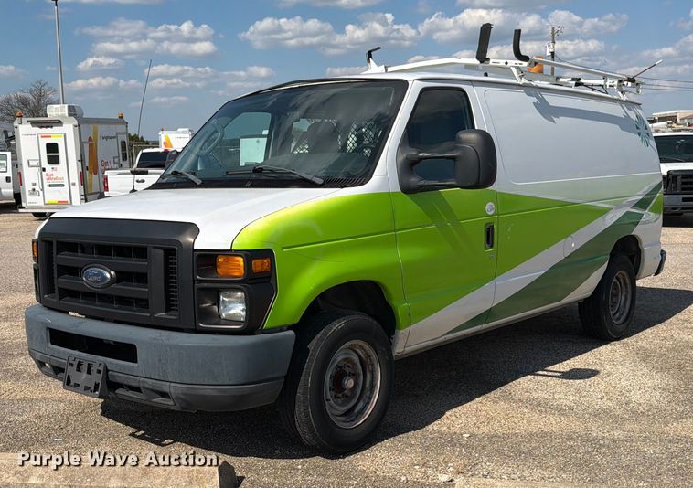 2009 Ford E150 van - ED5956