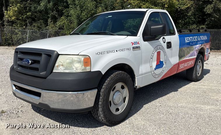 2008 Ford F150 pickup truck - EM6068