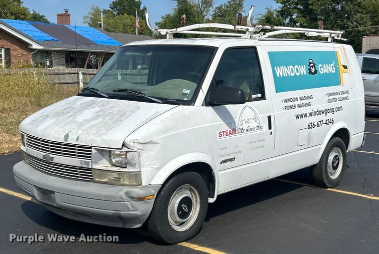 1998 Chevrolet Astro van - ET3463
