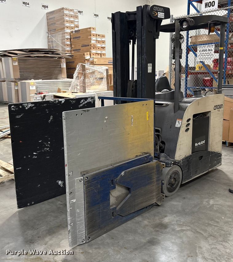2016 Crown RC5530-35 forklift - ET7076