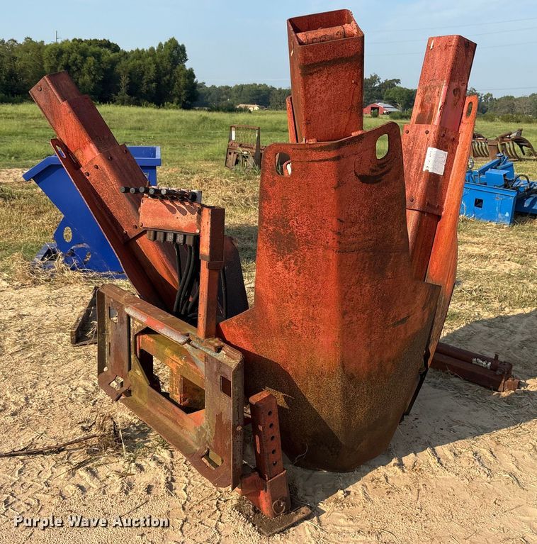 1999 Red Boss 1.38 skid steer tree spade - ET7088