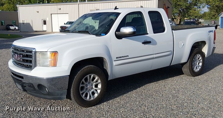 2012 GMC Sierra 1500 Ext. Cab pickup truck - EU2536