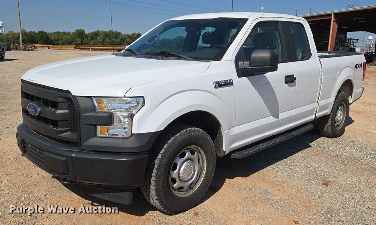 2017 Ford F150 SuperCab pickup truck - EU3727