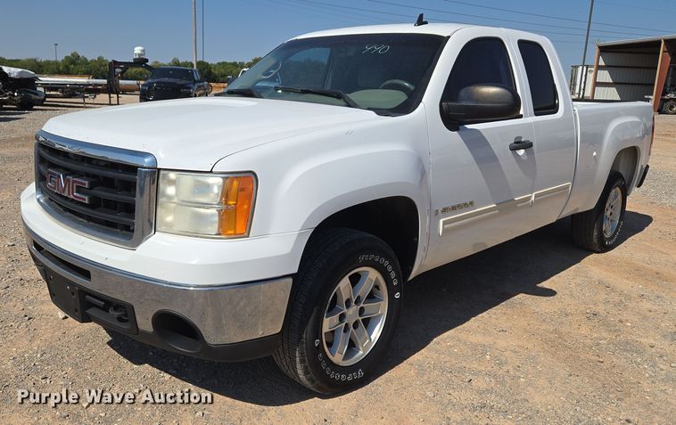 2009 GMC Sierra 1500 Ext. Cab pickup truck - EU3729