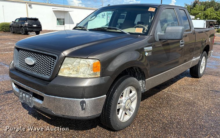 2006 Ford F150 SuperCab pickup truck - EU7017