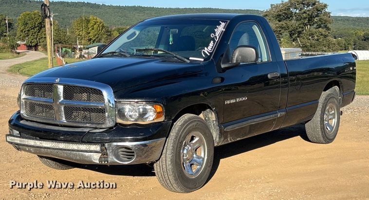 2005 Dodge Ram 1500 pickup truck - EV3024