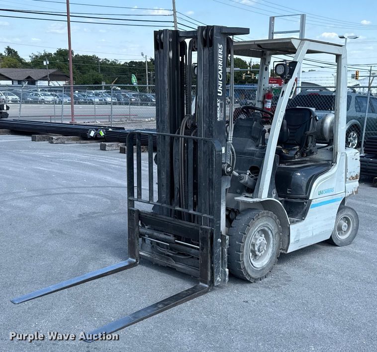 2016 UniCarriers PF50 forklift - GH9377