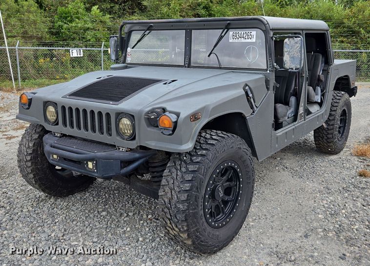 1986 AM General M998 Humvee SUV - YA1148