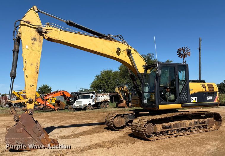 2011 Caterpillar 320D L excavator - DO1252