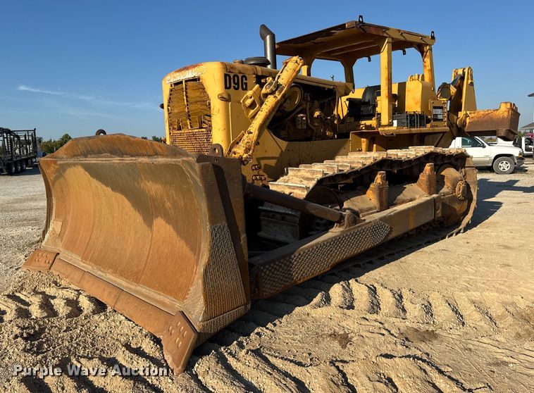 1973 Caterpillar D9G dozer - DO2256